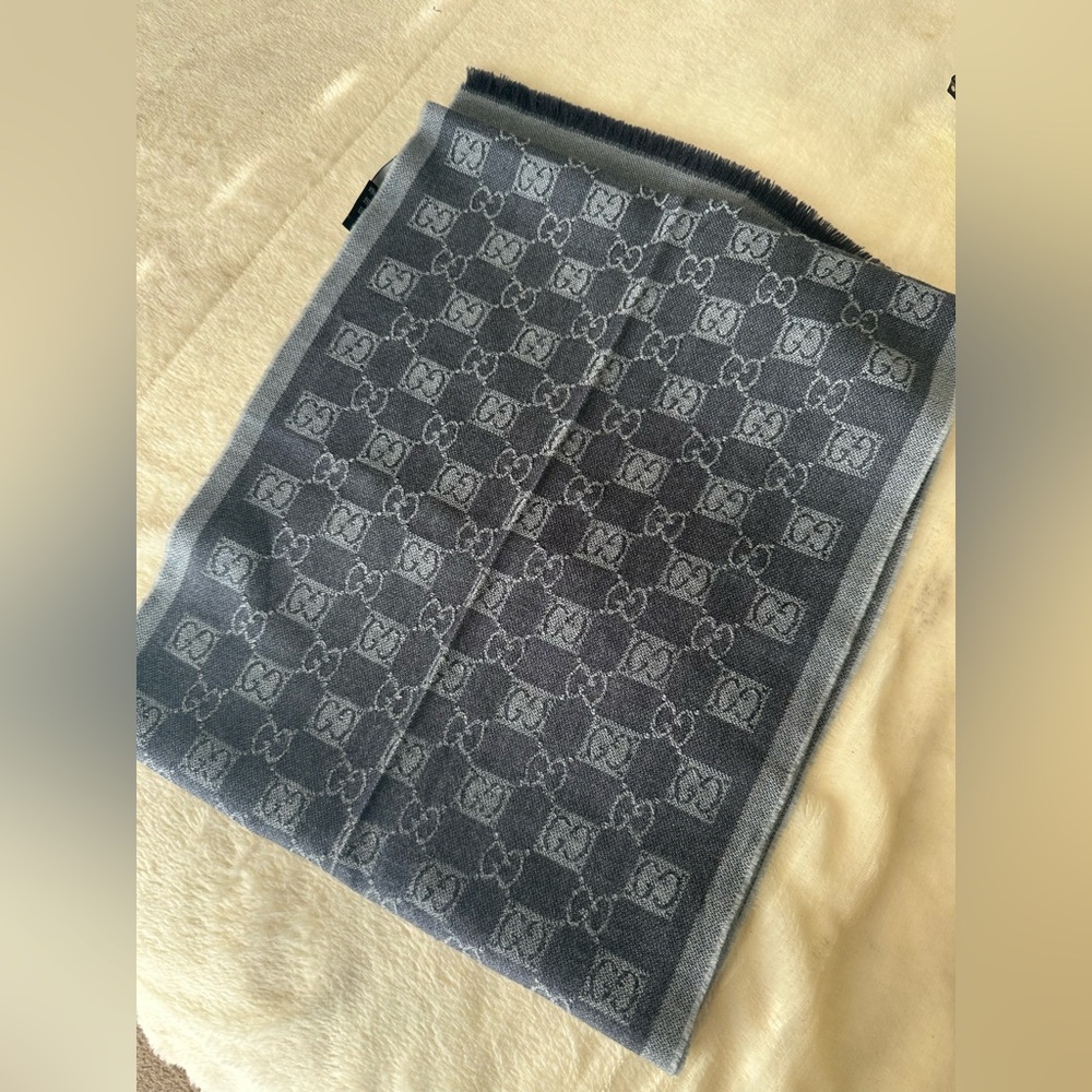 Gucci Wool Scarf - Picture 8 of 11